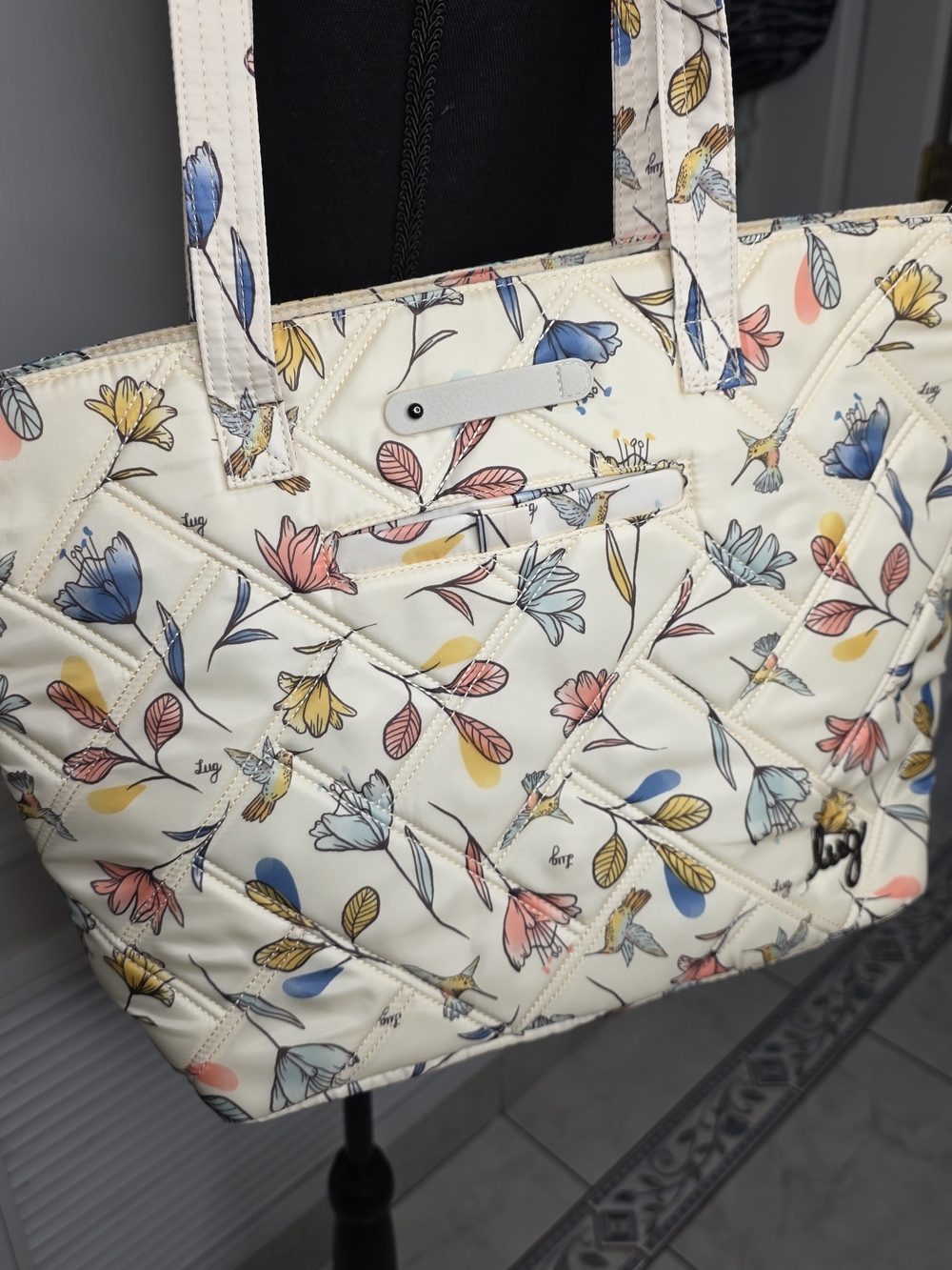 Lug Skyliner Tote – Hummingbird Floral